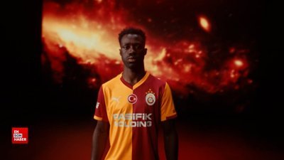 Galatasaray yeni sezon formalarını tanıttı