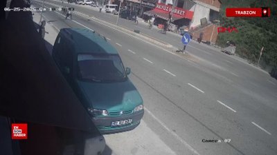 Trabzon’da hafif ticari aracın dereye yuvarlandığı kaza anı