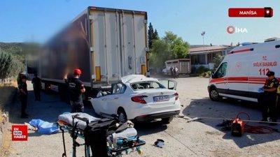 Manisa'da otomobil tıra çarptı: Baba ve 3 çocuğu can verdi