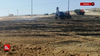 Isparta'da 30 dönüm tarla yanarak kül oldu