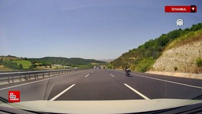 İstanbul Çatalca'da motosiklet sürücüsünün tehlikeli hareketleri