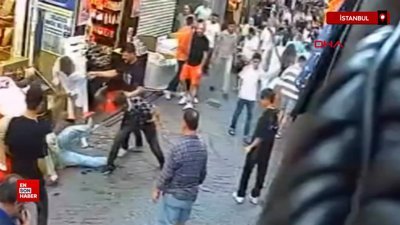 İstanbul Fatih’te kavgada sopa ve yumruklar havada uçuştu