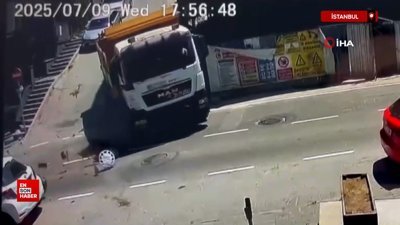 İstanbul'da feci kaza kamerada: Motosiklet sürücüsünün bacağı koptu