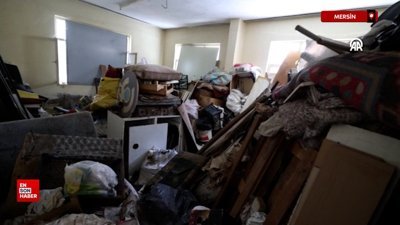 Mersin'de bir evden 10 kamyon çöp çıktı