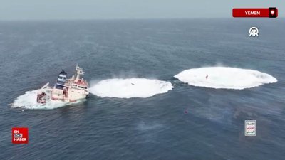 Yemen’deki Husiler’in, Kızıldeniz’de bir gemiye düzenledikleri saldırı anı