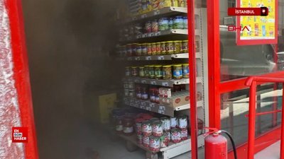 İstanbul'da market deposunda yangın