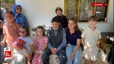 Balıkesir'de 100 yaşına basan Recep Ercan’a Üzümlü Mahallesi’nde anlamlı kutlama