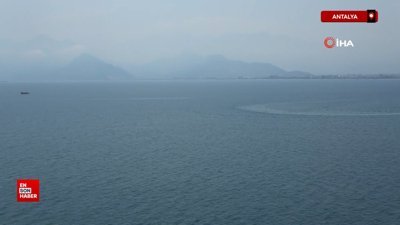 Antalya'nın simgesi Beydağları nem bulutu arasında kayboldu