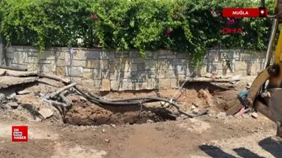 Bodrum'da ana su isale hattı patladı