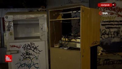 Eskişehir'de ekmeklerini gardıroptan kazanıyorlar