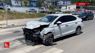 Samsun'da polis otosuyla otomobil çarpıştı