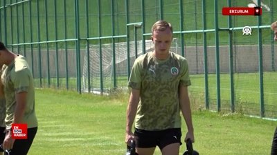 Alanyasporlu Hadergjonaj'ın hedefi kariyerindeki en iyi sezonunu geçirmek