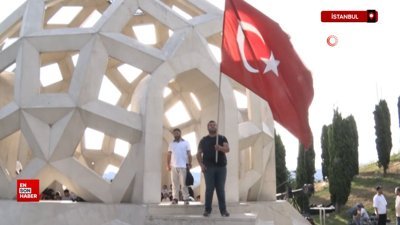 İstanbul'da 15 Temmuz Şehitler Anıtı'na sabahın erken saatlerinde ziyaret