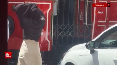 İstiklal Caddesi’nde fren yerine gaza basan sürücü tramvaya çarptı