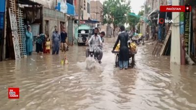 Pakistan’da etkili olan muson yağışlarında can kaybı 117’ye yükseldi