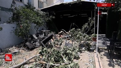 Hatay'da demir yüklü kamyon 8 metrelik duvardan restoranın bahçesine uçtu