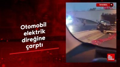 İstanbul'da otomobil elektrik direğine çarptı