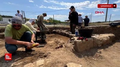 Çanakkale'de antik liman kenti Parion'da 11'inci yüzyıla ait mezar grubu bulundu