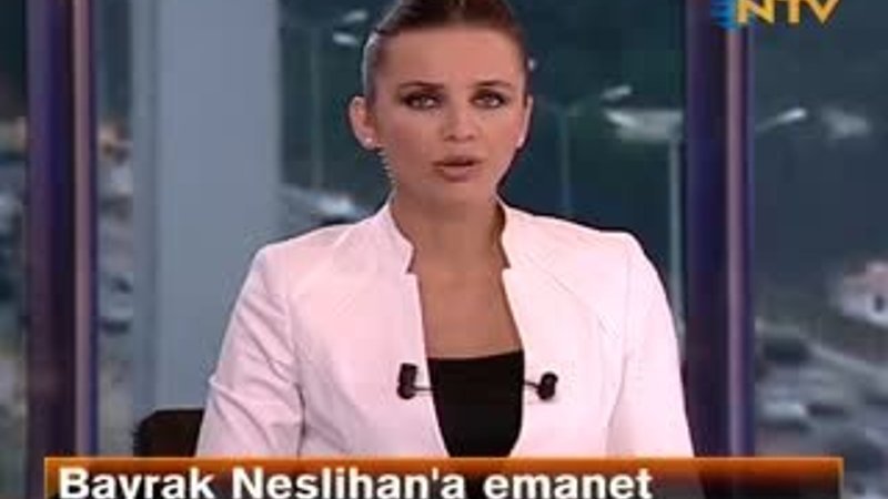 Bayrak Neslihan'a emanet