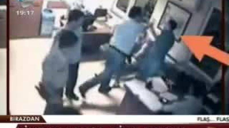 Birand'dan Dayakçı polislere fırça