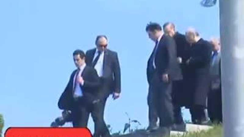 Başbakan'dan sürpriz helikopter turu