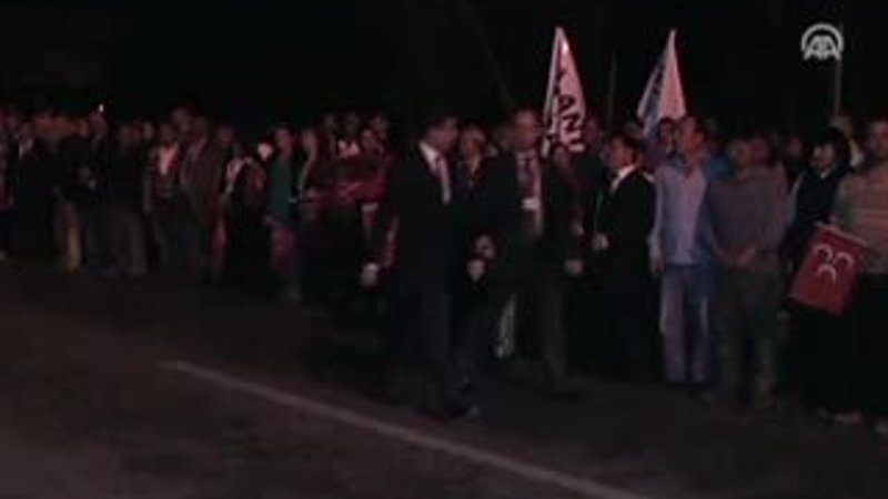 Bahçeli'yi Vur De Vuralım sloganıyla karşılama