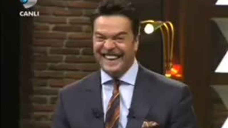 Beyaz Show'da Vasfiye Teyze fırtınası 
