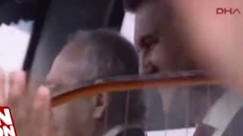 Kılıçdaroğlu havalimanında karşılandı