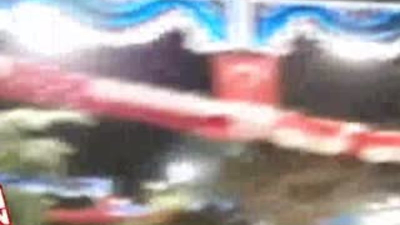 Ak Partili başkanla seyyar satıcının kavgası