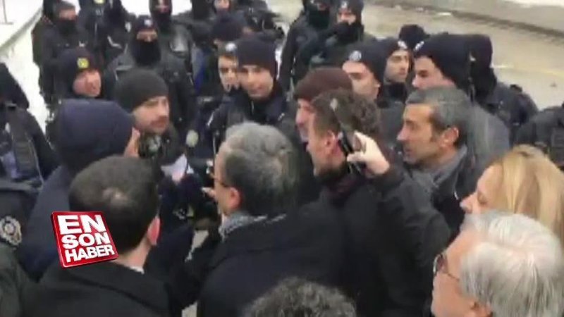 TBMM'ye yürümek isteyen CHP'lilere polis müdahalesi
