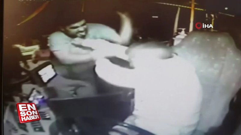 Mersin'de 2 kişi maske uyarısı yapan şoförü darbetti