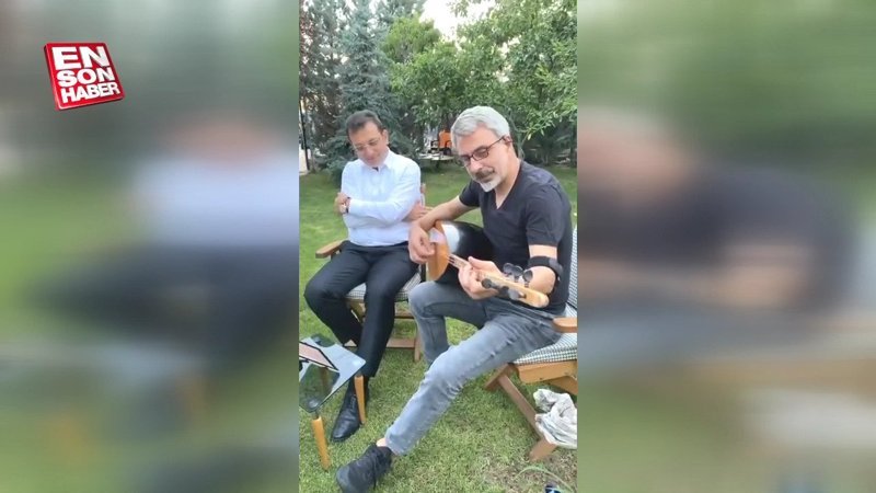 Ekrem İmamoğlu sanatçı İhsan Eş ile birlikte türkü söyledi