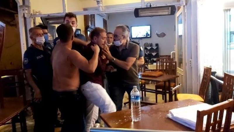 Bursa'da eğlence mekanında yumruklu kavga