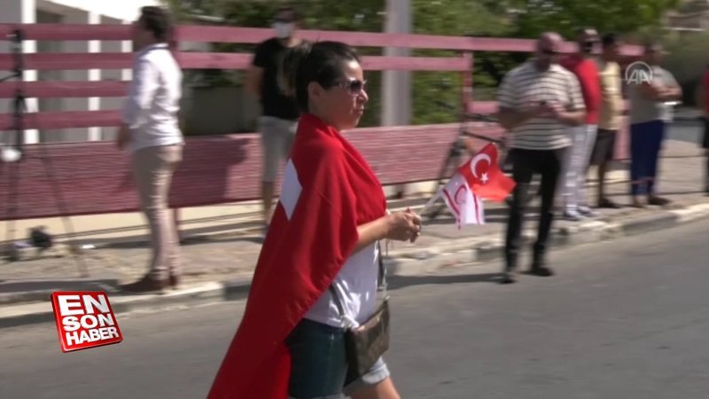 46 yıldır kapalı olan Maraş sahili açıldı