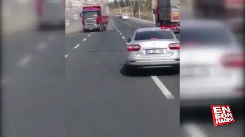 Ankara'da freni boşalan kamyon trafikte 2 kilometre geri gitti