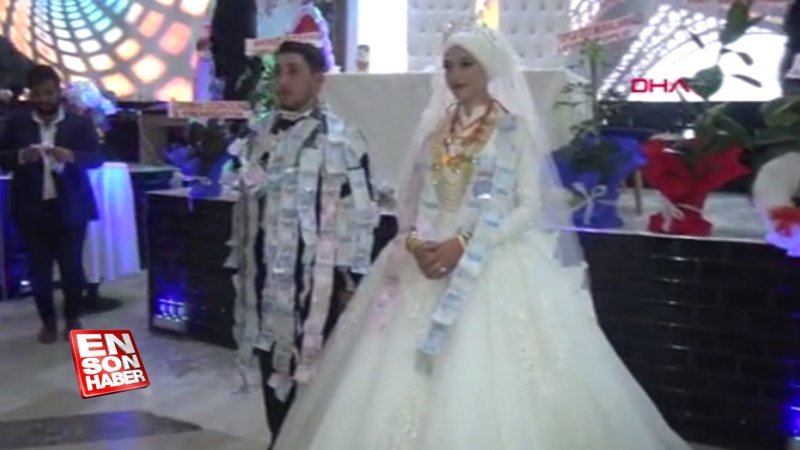 Muş'ta aşiret düğününde 1 milyon lira takıldı