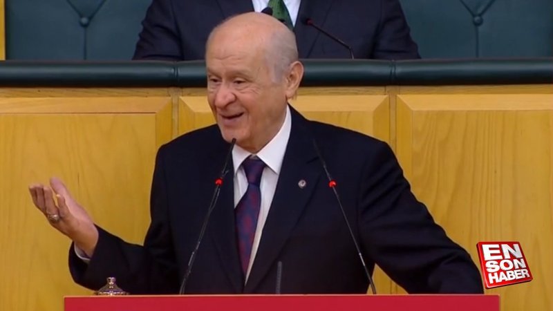 Devlet Bahçeli pasta demeyi unutunca vekiller hatırlattı