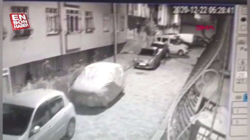 Bahçelievler'de otomobil hırsızları kamerada
