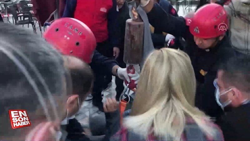 Adana'da hamile kadın kanalizasyon çukuruna düştü