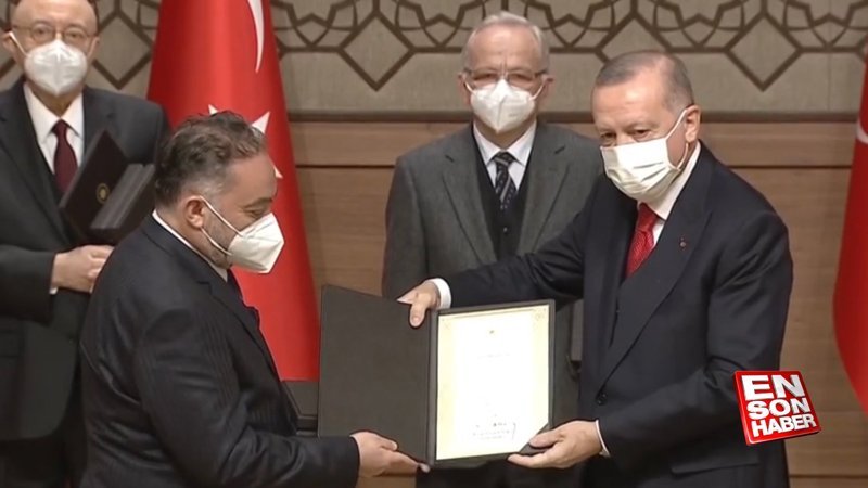 Koleksiyoner Mehmet Çebi, Cumhurbaşkanlığı Kültür ve Sanat Ödülü aldı