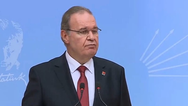 CHP, Türkiye'deki aşılama sürecinden memnun değil