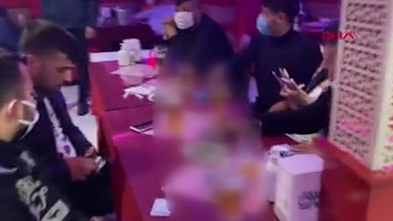 Maltepe ve Pendik'te pavyona çevrilen lokantalara baskın