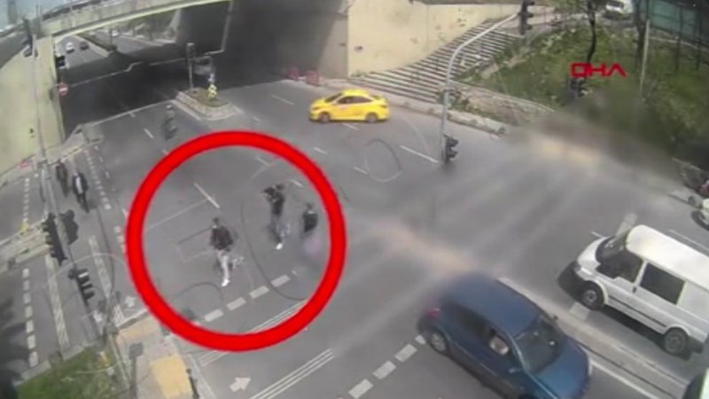 Otogara patlayıcıları bırakan teröristler kamerada