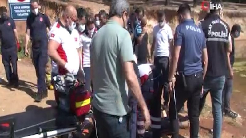 İstanbul'da gölete giren genç boğuldu