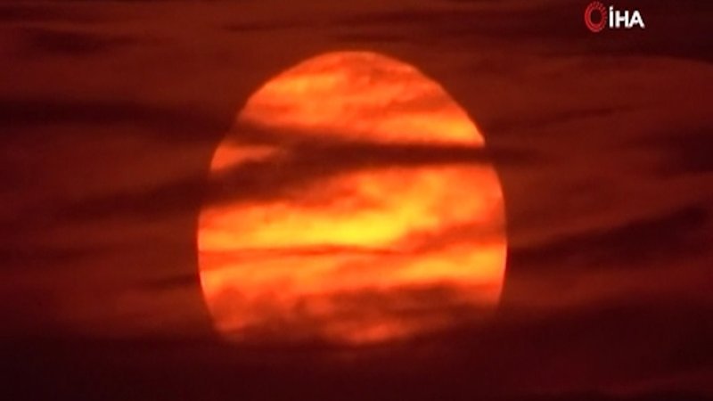 Güneş toz bulutlarıyla Jüpiter’i andırdı