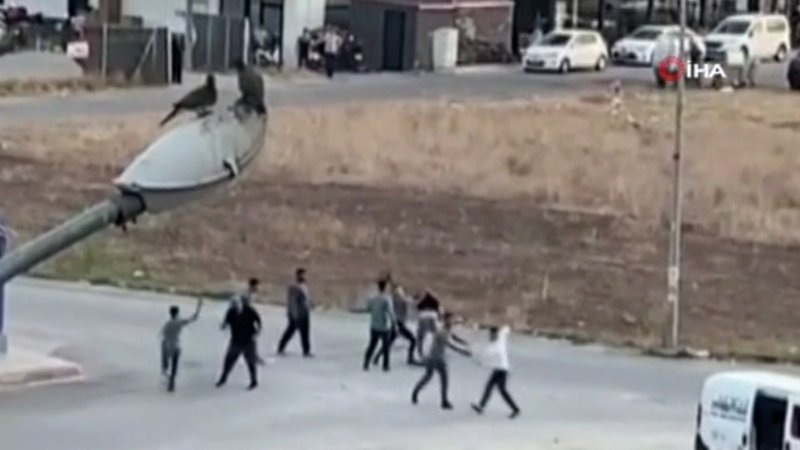 Adana’da 9 kişinin bıçaklı ve sopalı kavgası