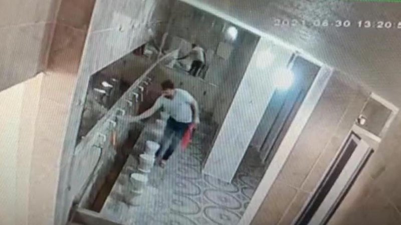 Batman’da cami musluklarını çalan hırsız