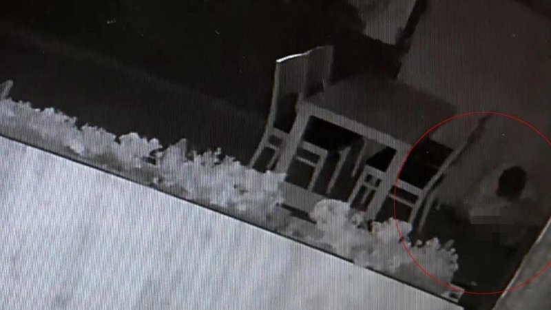 Arnavutköy’de lokantaya giren hırsız tuvaletini yaptı