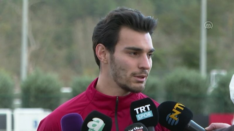 Kaan Ayhan: Sassuolo'da mutlu değilim