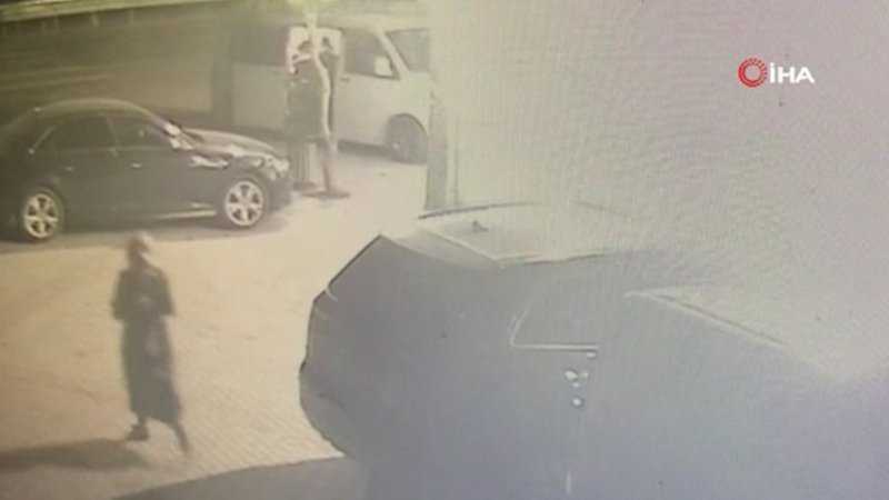 Gümüşhane'de karşıya geçmek isteyen kadın, otomobilin çarpmasıyla can verdi